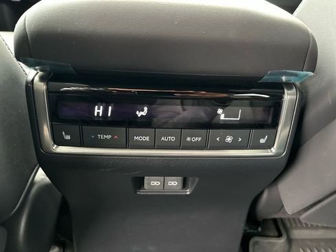 Used 2024 Lexus GX 550 image 13