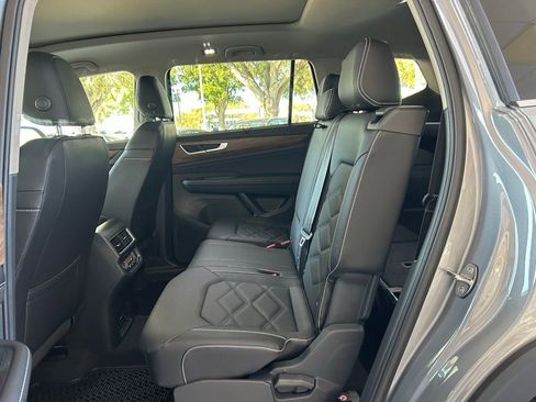 New 2026 Volkswagen Atlas SE FWD image 46