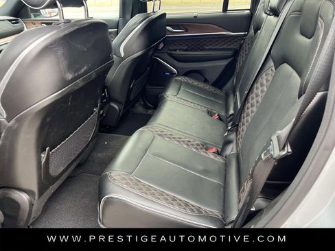 Used 2022 Jeep Grand Cherokee Summit w/ Luxury Tech Group V image 14