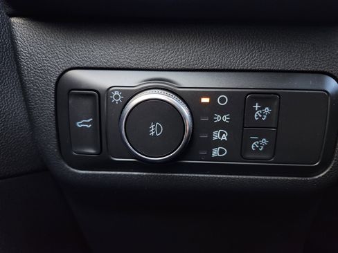 Used 2022 Ford Escape Titanium w/ Class II Trailer Tow Package image 11