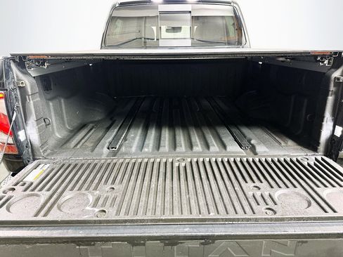 Used 2021 Nissan Titan PRO-4X w/ Pro-4x Convenience Package image 25