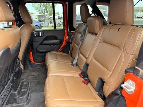 Used 2023 Jeep Wrangler Unlimited Rubicon w/ Xtreme 35 Tire Package AWD/4WD image 9