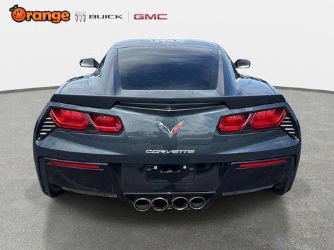 Used 2019 Chevrolet Corvette Stingray Coupe RWD image 4