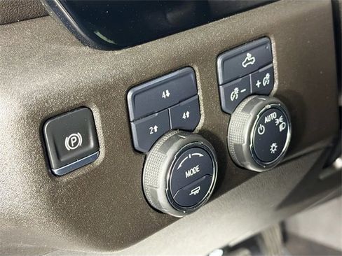 Used 2024 Chevrolet Silverado 2500 LT image 10