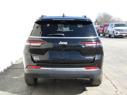 Used 2024 Jeep Grand Cherokee L Limited w/ Luxury Tech Group II image 4