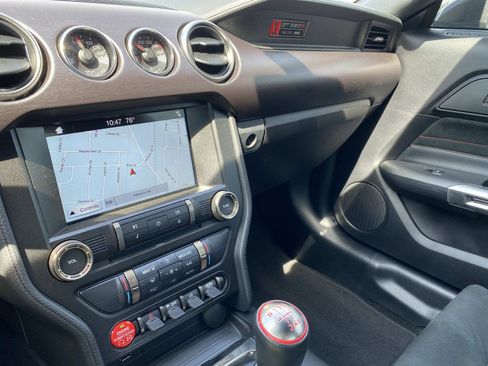 Used 2016 Ford Mustang Shelby GT350R w/ GT350R Equipment Group 920A image 35