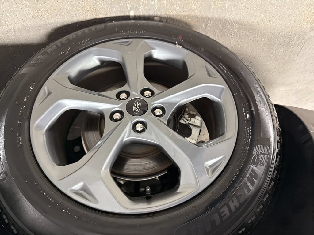 Used 2025 Ford Escape ST-Line FWD image 40
