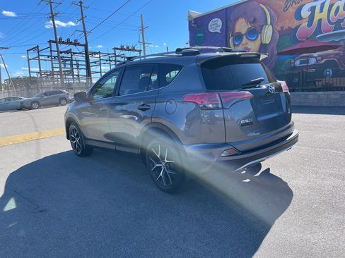 Used 2017 Toyota RAV4 SE AWD/4WD image 3