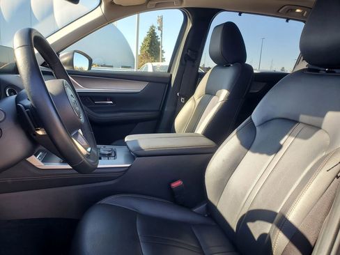 Used 2024 MAZDA CX-90 3.3 Turbo w/ Premium Package image 12