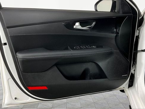 Used 2024 Kia Forte GT-Line w/ GT-Line Premium Package FWD image 19