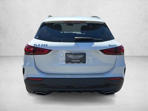 Used 2022 Mercedes-Benz GLA 250 4MATIC image 5