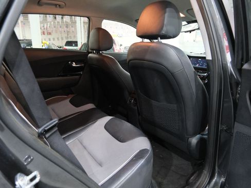 Used 2022 Kia Niro EX w/ Cold Weather Package image 22