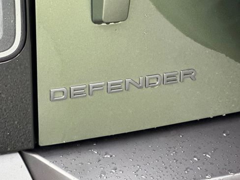 New 2026 Land Rover Defender 110 X-Dynamic SE image 14