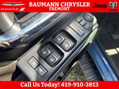 Used 2017 Chevrolet Silverado 1500 LTZ Z71 AWD/4WD image 11