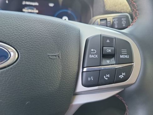 Used 2026 Ford Explorer Active RWD image 6