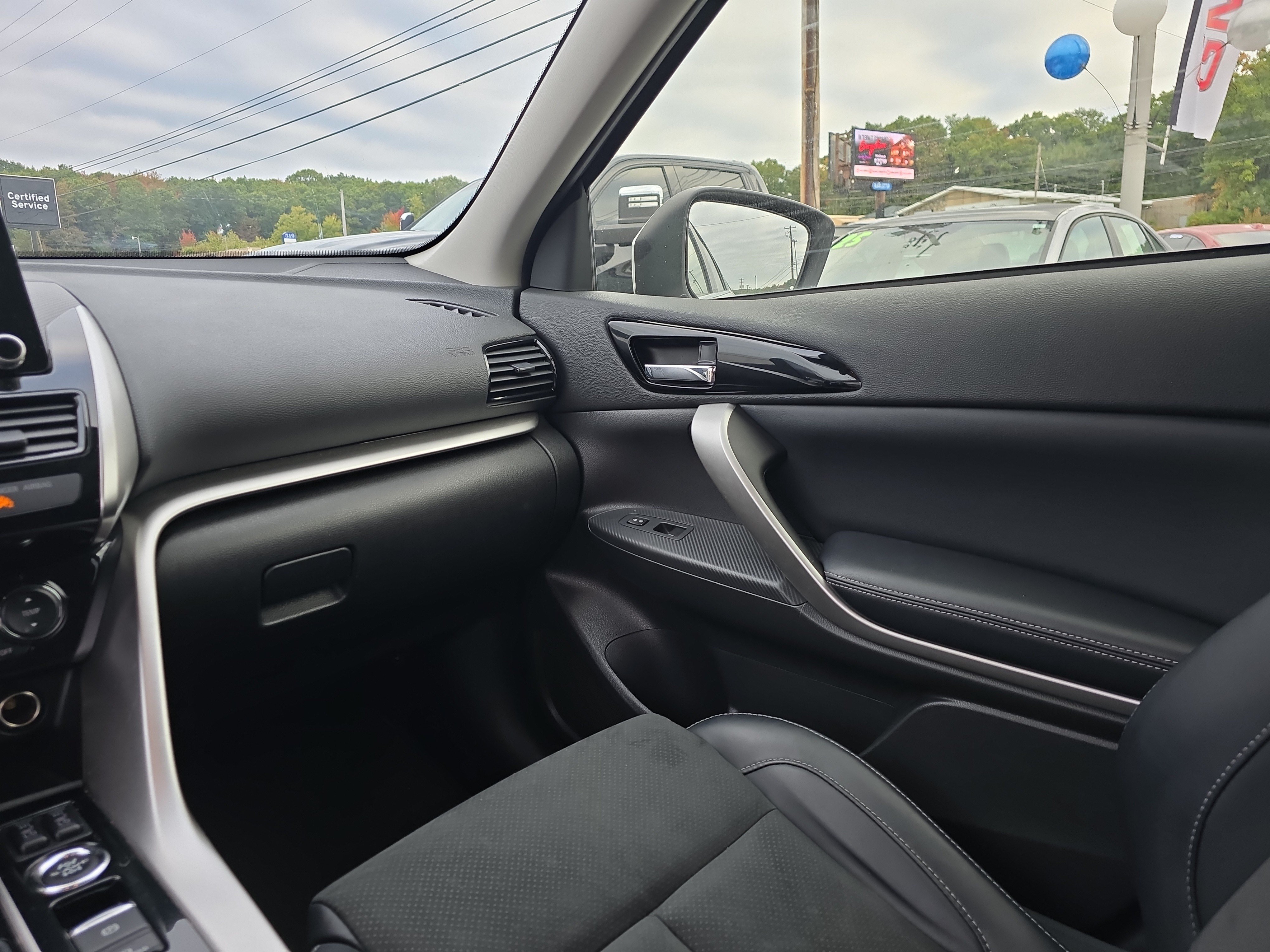Used 2025 Mitsubishi Eclipse Cross SE AWD/4WD image 39