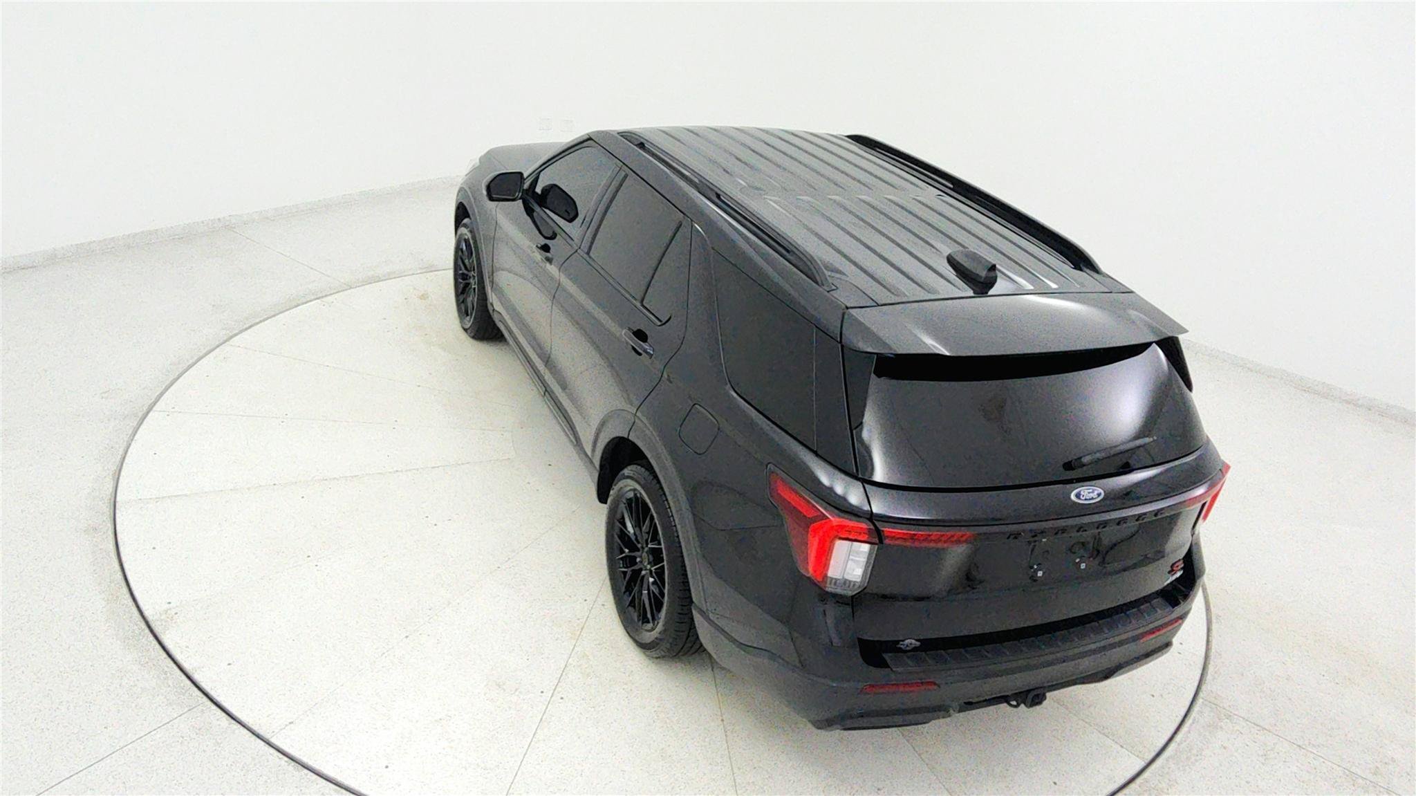 Used 2025 Ford Explorer ST-Line AWD/4WD image 38