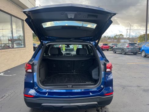 Used 2023 Chevrolet Equinox LT image 11