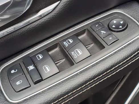 Used 2022 RAM 1500 Laramie image 27