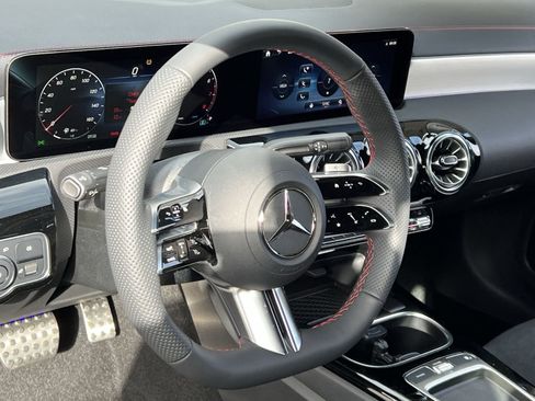 Used 2026 Mercedes-Benz CLA 250 4MATIC image 14