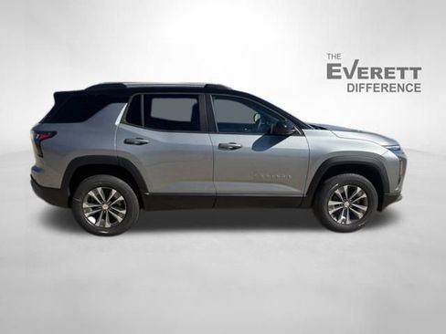 New 2026 Chevrolet Equinox LT w/ Convenience Package II FWD image 8