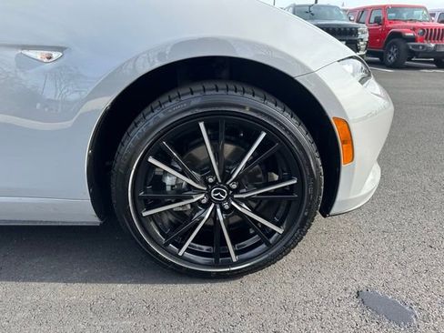 Used 2025 MAZDA MX-5 Miata RF Grand Touring image 13