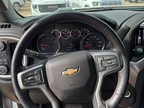 Used 2022 Chevrolet Silverado 3500 LT w/ Convenience Package image 11
