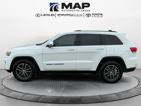Used 2018 Jeep Grand Cherokee Limited w/ Trailer Tow Group IV AWD/4WD image 2