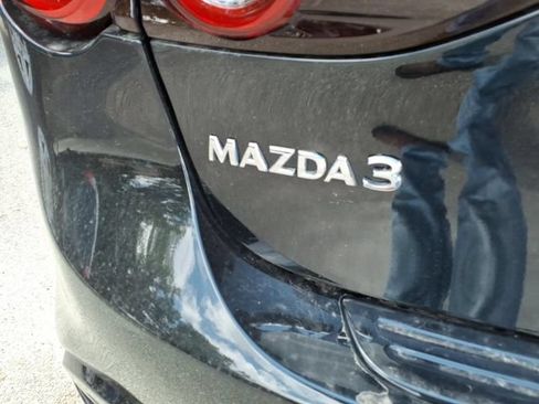 Used 2026 MAZDA MAZDA3 2.5 S Hatchback w/ Premium Pkg FWD image 9