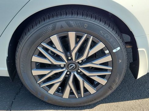 New 2026 Nissan Altima 2.5 SV FWD image 16