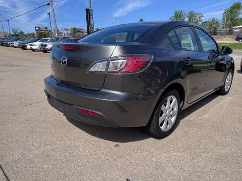 Used 2011 MAZDA MAZDA3 i Touring FWD image 10