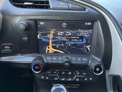 Used 2015 Chevrolet Corvette Z06 w/ 3LZ Preferred Equipment Group image 23