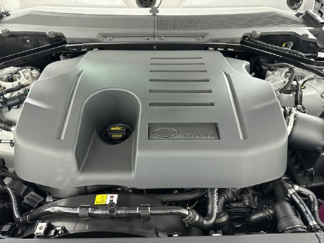 New 2026 Land Rover Defender 110 X-Dynamic SE AWD/4WD image 32
