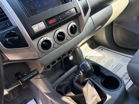 Used 2010 Toyota Tacoma 4x4 Regular Cab image 20