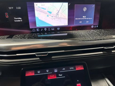 Used 2025 Cadillac Escalade V image 32