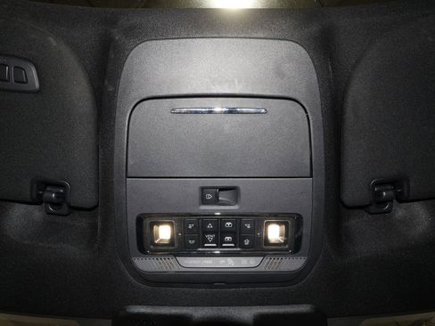 Used 2023 Ford F150 Lariat AWD/4WD image 33
