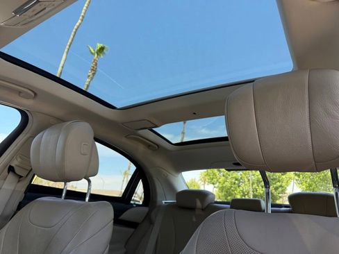 Used 2015 Mercedes-Benz S 550 Sedan image 2