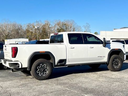 Used 2025 GMC Sierra 2500 AT4 w/ AT4 Premium Plus Package image 3