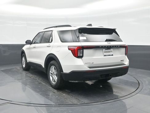 New 2026 Ford Explorer Active image 22