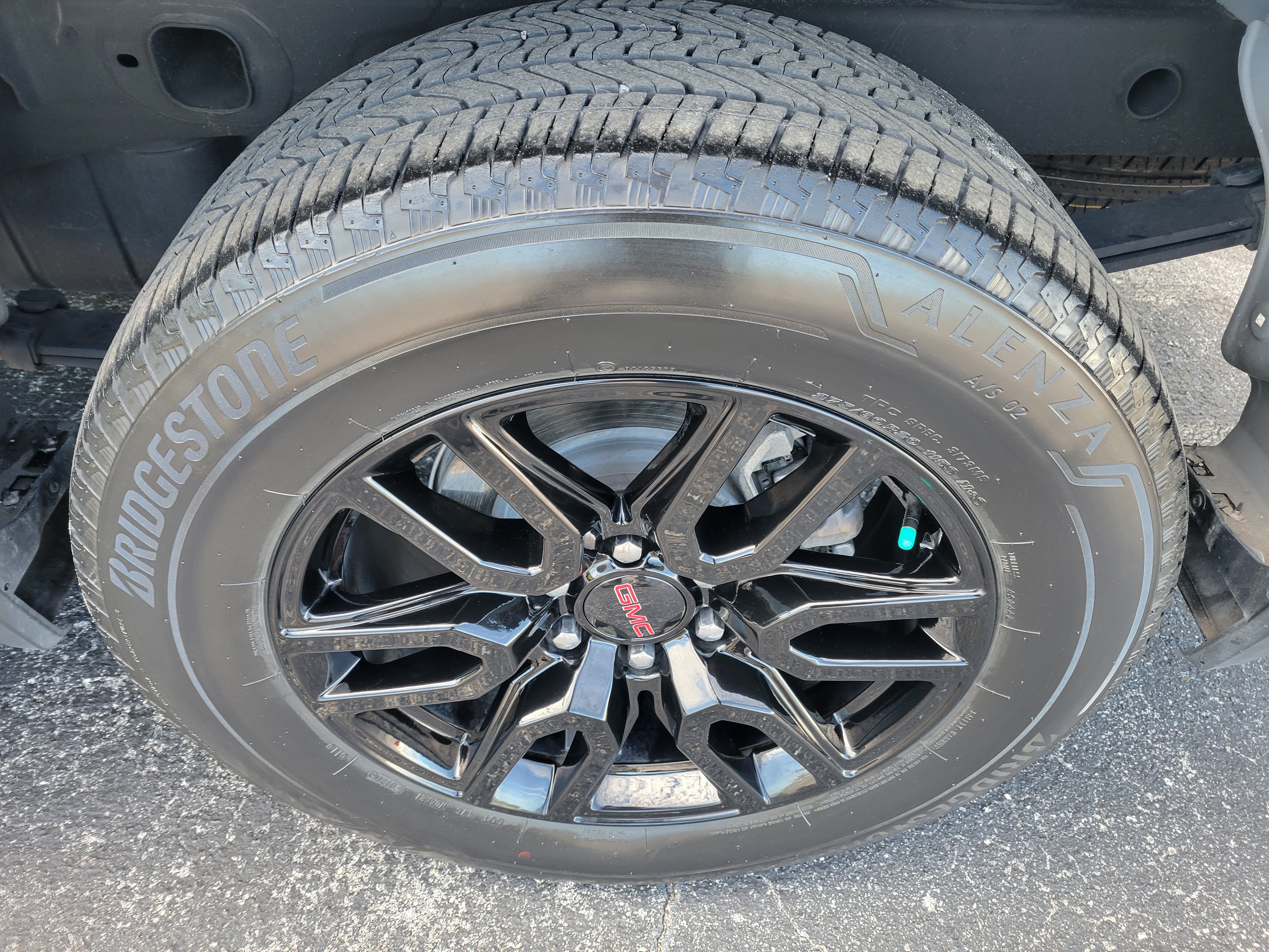 Certified 2024 GMC Sierra 1500 Elevation w/ LPO, Elevation Black Package AWD/4WD image 40
