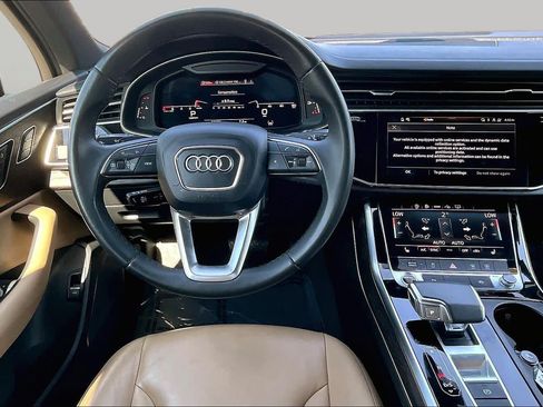 Used 2023 Audi Q7 3.0T Premium w/ Convenience Package AWD/4WD image 5