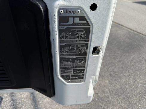 Used 2019 Jeep Wrangler Unlimited Sport S AWD/4WD image 41