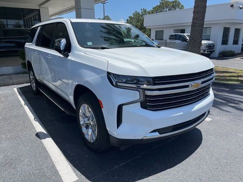 Certified 2023 Chevrolet Suburban Premier image 2