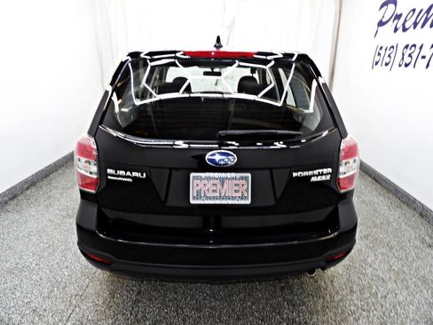 Used 2016 Subaru Forester 2.5i image 5