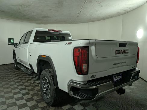 New 2026 GMC Sierra 2500 SLE w/ SLE Value Package; AWD/4WD image 4