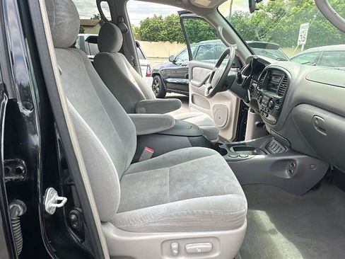 Used 2006 Toyota Sequoia SR5 AWD/4WD image 37