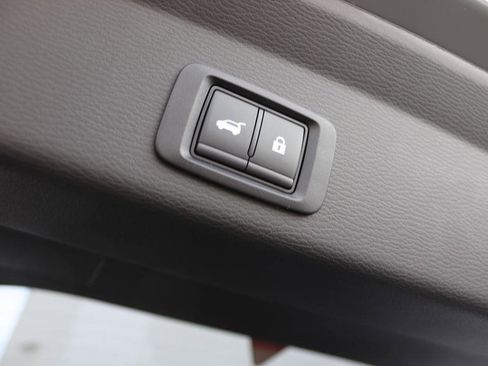 New 2026 Mitsubishi Outlander SE image 37