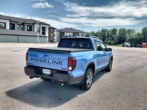 Used 2025 Honda Ridgeline TrailSport image 14