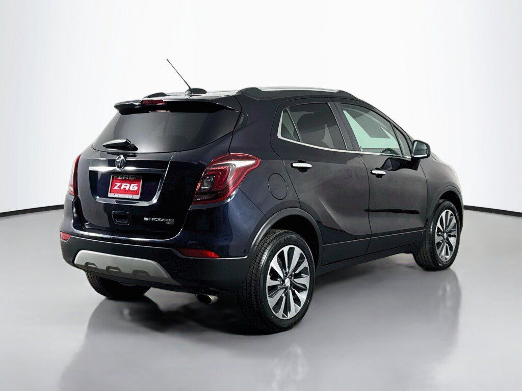 Used 2022 Buick Encore Preferred w/ Safety Package AWD/4WD image 5