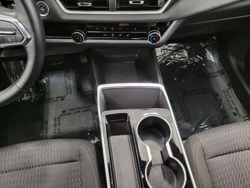 Used 2025 Chevrolet Equinox LT image 16